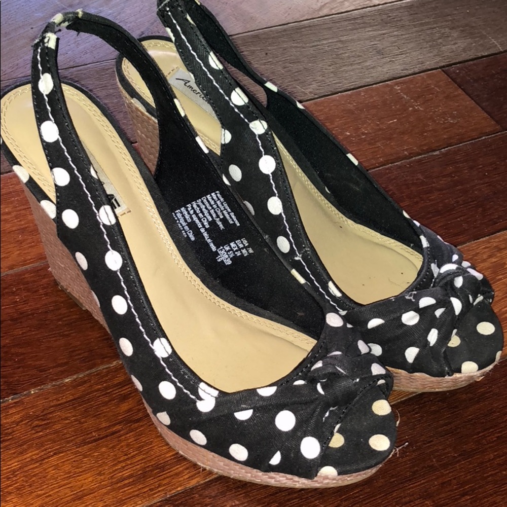Black and White Polka Dot Wedges